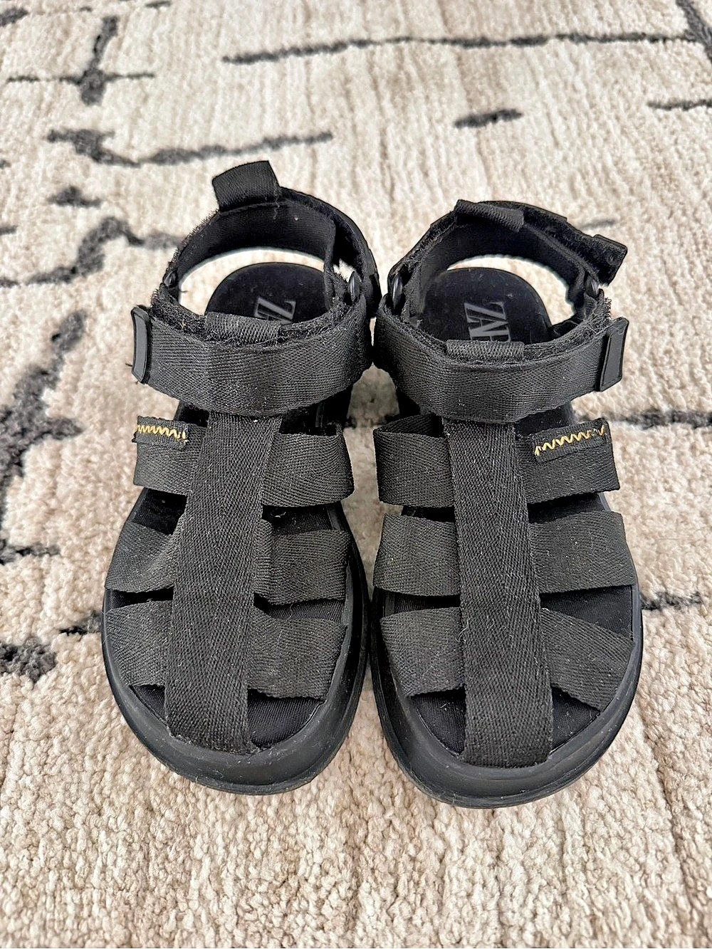 Zara Kids Black Sandals EU 29